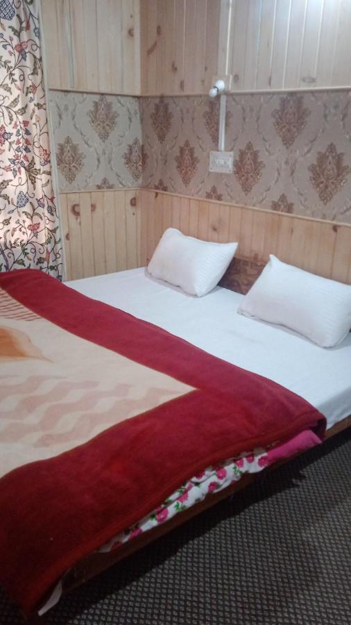 Rainbow Palace Pahalgam Luaran gambar