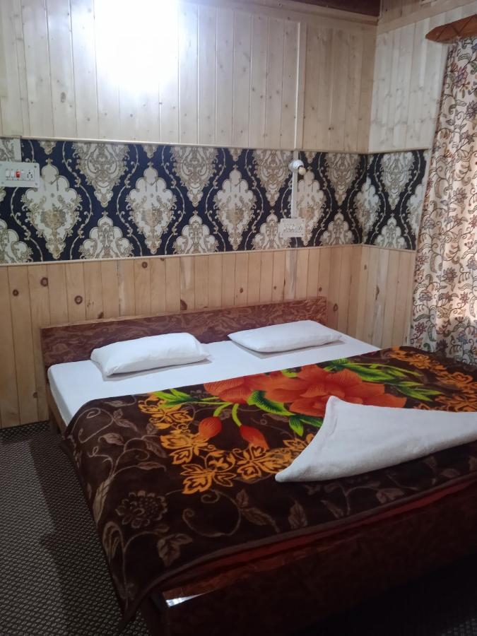 Rainbow Palace Pahalgam Luaran gambar