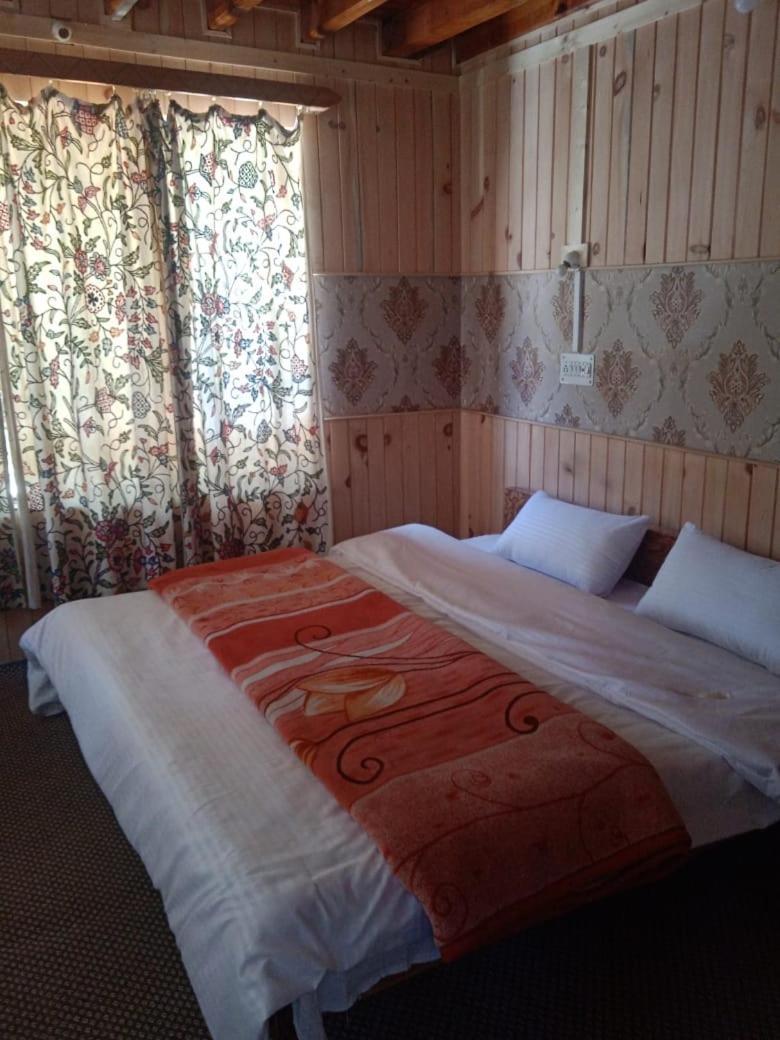 Rainbow Palace Pahalgam Bilik gambar